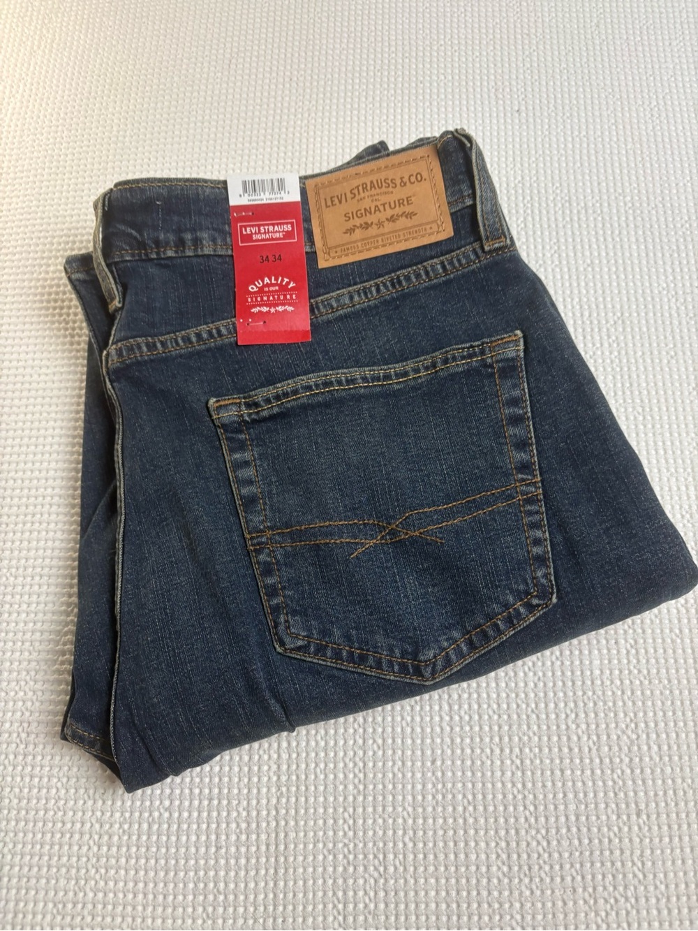 Levi's Men’s Dark Blue Denim Relaxed Jeans